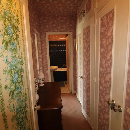 Le Maitia Avec Les Cles De Jean De Luz *